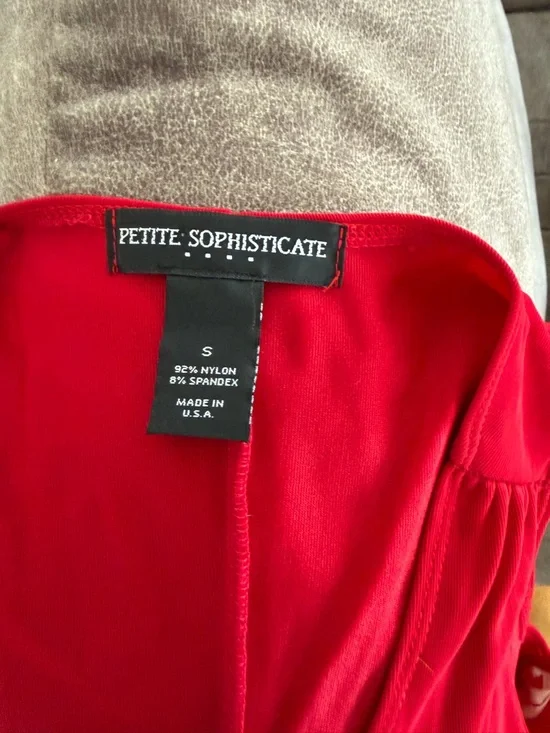 Petite Sophisticate Red Sleeveless V-Neck Midi Dress with Decorative Ring - Picture 7 of 8